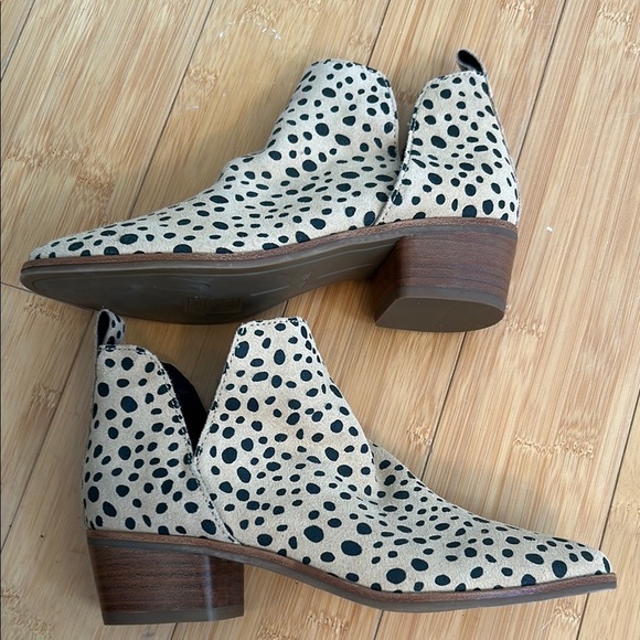 Dolce Vita Kaidie Leather Leopard Low Heel Booties size 6 NWOB - Picture 2 of 8